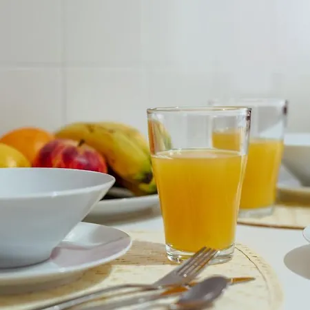 Appartement Elegant 3 Bedroom - Centre - Garage - Metro Lissabon