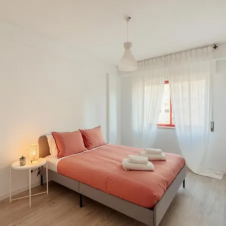 Elegant 3 Bedroom - Centre - Garage - Metro * Lisbona