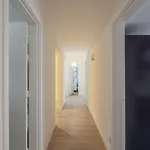 Elegant 3 Bedroom - Centre - Garage - Metro *