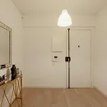 Elegant 3 Bedroom - Centre - Garage - Metro