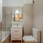 Apartment Elegant 3 Bedroom - Centre - Garage - Metro Lissabon